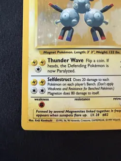 Magneton 9/102 Holo Base Set Pokemon TCG - Image 5