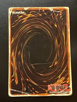 Blue-Eyes White Dragon SDK-E001 Ultra Rare Unlimited POOR Yugioh - Image 2