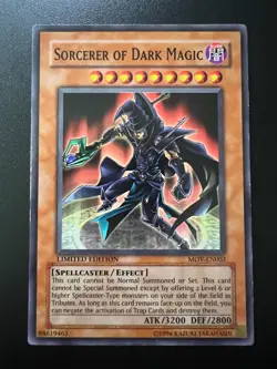 Sorcerer of Dark Magic MOV-EN002 Common Light Play+ Yugioh - Image 1