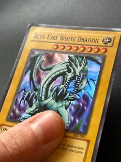 Blue-Eyes White Dragon SKE-001 Super Rare Unlimited Moderate Play Yugioh - Image 3