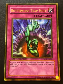Bottomless Trap Hole GLD2-EN045 Gold Rare Moderate Play Yugioh - Image 1