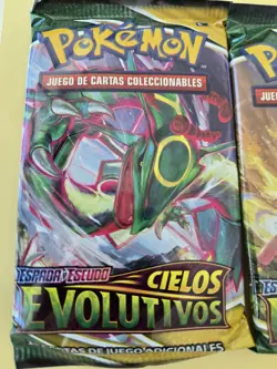 LOT OF 4 SPANISH Pokemon CIELOS EVOLUTIVOS Evolving Skies Booster Packs SEALED - Image 2