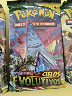 LOT OF 4 SPANISH Pokemon CIELOS EVOLUTIVOS Evolving Skies Booster Packs SEALED - Image 4