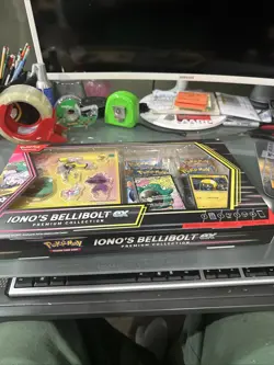 Pokemon TCG: Ionos Bellibolt Ex Premium Collection Box Pokemon Sealed - Image 2