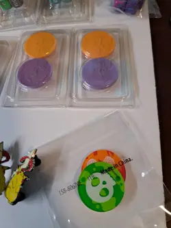 Pokemon Accessories! Dice Sets, Status Coins Sets, Coins, Keychain, And Pins - Image 3