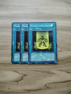Yu-Gi-Oh! - Yellow Luster Shield 3X - Full Playset - Image 1