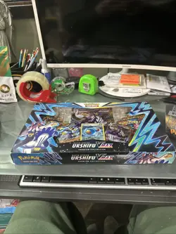 Rapid Strike Urshifu VMAX Premium Collection Box - Factory Sealed - Pokemon TCG - Image 2
