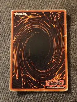Vintage 1996 YuGiOh Dark Magician Starter Deck SDY-006 Holographic Holo - Image 2