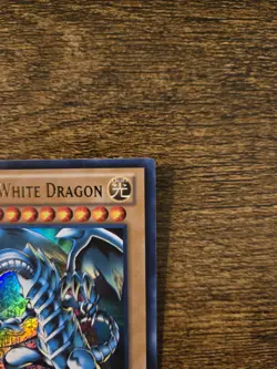Blue-Eyes White Dragon - SDBE-EN001 - 1st Edition - Lightly Played - Image 2