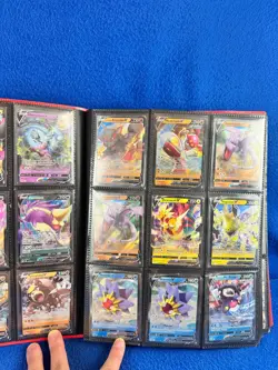 POKEMON TCG COLLECTION BINDER LOT OF 320 CARDS - Image 3