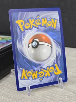 Pokemon Card TCG Glaceon V Alt Art Evolving Skies 175/203 2021 Holo NM - Image 2
