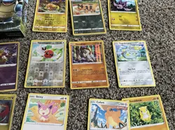 Huge Lot of 1000 Pokemon Cards + 2 Theme Decks Mewtwo Blastoise Unsearched - Image 3