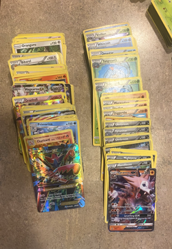 700+ pokemon cards, whole childhood collection including FOIL, HALO... - Image 4