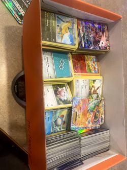 700+ pokemon cards, whole childhood collection including FOIL, HALO... - Image 5