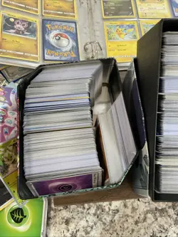 VTG Huge Collection Pokemon Holo 25 POUNDS!! BINDERS CARDS COINS ETC Tins - Image 3