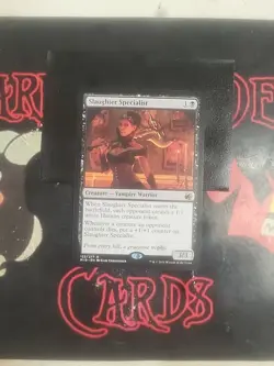 Magic The Gathering Midnight Hunt "Slaughter Specialist" 122/277 RARE NM - Image 1