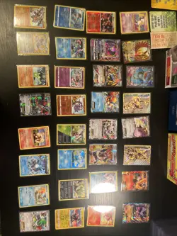 Pokemon 32 Pokemon TCG Trading Cards Collection (Poor Condition) 636996769661 - Image 3