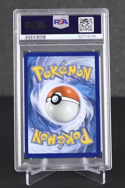 2022 POKEMON GO RADIANT VENUSAUR CARD #004 PSA 8 NM-MT - Image 2