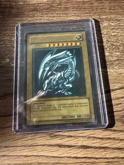 1996 Yugioh Blue Eyes White Dragon Holo SDK-001 - Image 1