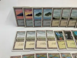 Lot of 32 -Basic Land Revised 3rd Edition MTG Magic The Gathering, Swamp, Island - Image 2