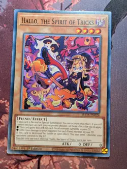 Hallo, the Spirit of Tricks SUDA-EN026 - Common - Yugioh - Image 1