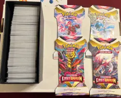 Etb of Lost Origin Bulk with 4 Empty Booster Sleeves Pokemon TCG - Image 1