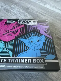 Pokemon TCG Sword and Shield Evolving Skies Elite Trainer Box ETB Factory Sealed - Image 3
