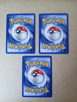 Pokemon Tcg Ivysaur 30/102 Shadowless 3x Card Lot - Image 2