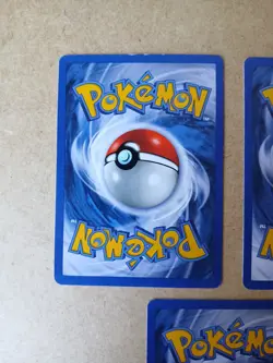 Pokemon Tcg Ivysaur 30/102 Shadowless 3x Card Lot - Image 3