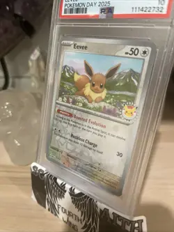 PSA GEM 10 2025 POKEMON PRE EN-PRISMATIC EVOLUTIONS #074 EEVEE POKEMON DAY 2025 - Image 3