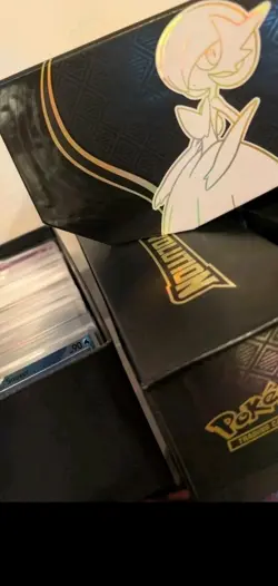 Pokemon Bulk lot (holos ),500 Black ,500 White , 1000 Destined Rivals, 500 Mega. - Image 3