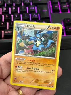NM Pokemon Lucario BW85 Holo Black & White Black Star Promo Card - Portuguese - Image 3