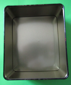 Yugioh TCG Yu-gi-oh and Dark Magician Collectors Tin - EMPTY NO CARDS , 2002 - Image 3