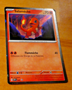 POKEMON CARD COSMO PROMO HOLO CARTE Salameche SVP 047 Black Star FR ** 2023 - Image 1