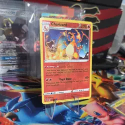 Charizard Rare Reverse holo Pokemon SWSH04: Vivid Voltage 025/185 Tcg Card - Image 3