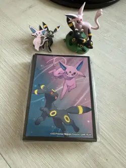 Espeon & Umbreon Enamel Pin Figurine and Card Sleeves Pokemon TCG - Image 1