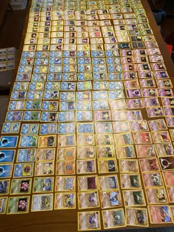 318 Pokemon card lot 1999 2000 - Some 1st Edition And Italian. Pikachu Vintage - Image 1