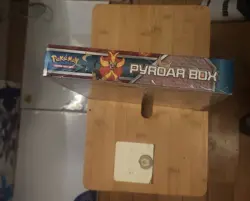 Pokemon XY Flashfire Sealed Pyroar Collection Box 3 Boosters + 3 Holo Foils 2014 - Image 4