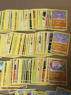 Pokemon TCG (370) Card Lot of 2022 Sword & Shield Lost Origin 📈🔥 - Image 4
