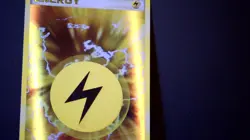 Lightning Energy Holon Phantoms #108/110 Pokemon Card TCG - Image 5