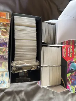 Pokemon Phantasmal Flames Bulk! 1000+ Cards + Hits! Freshly packed! 💎 - Image 3