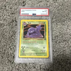 1999 Pokemon Fossil Muk #28/62 English Non-holo PSA 8 - Image 1