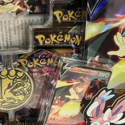 Pokemon Celebrations V Memories Box Collection 25th Anniversary Charizard New 820650809743 - Image 3