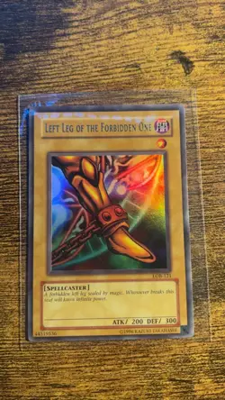Yu-Gi-Oh! - Left Leg of the Forbidden One LOB-121 - Ultra Rare Near Mint - Image 1