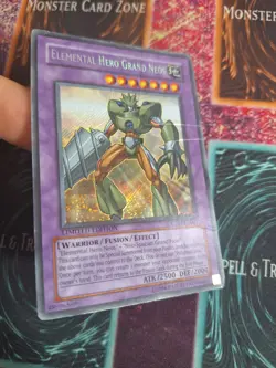 Yu-Gi-Oh! TCG Elemental Hero Grand Neos CT04-EN001 Secret Rare Limited HP/DMG - Image 2