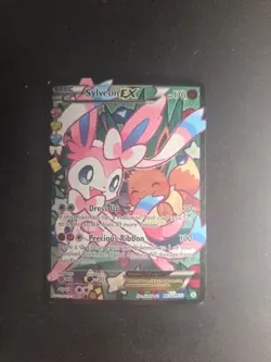 Pokemon Sylveon EX Full Art Holo Card RC32-32 Generations Radiant Collection - Image 2