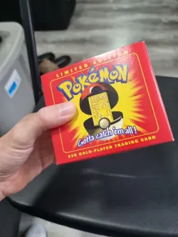 1999 POKEMON BURGER KING 23K GOLD PLATED PIKACHU CARD & POKEBALL CASE Mint Con - Image 4