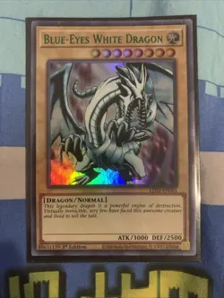 YuGiOh! Blue-Eyes White Dragon LDS2-EN001 ULTRA RARE HOLOFOIL NM 1ST ED - Image 1