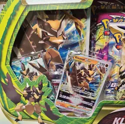Pokemon Kleavor VSTAR Premium Collection Box - Image 2