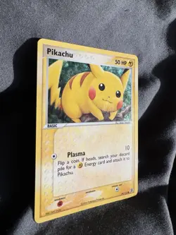 Near Mint Pokemon TCG Pikachu 74/112 Fire Red & Leaf Green Reverse Holo - Image 3